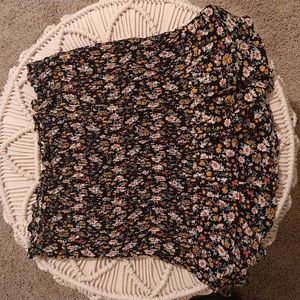 Be Cool Skirt L-NWOT